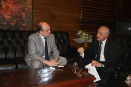 Abu-Ghazaleh, Damascus University President Hold Talks