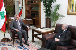 Lebanese President Receives Abu-Ghazaleh